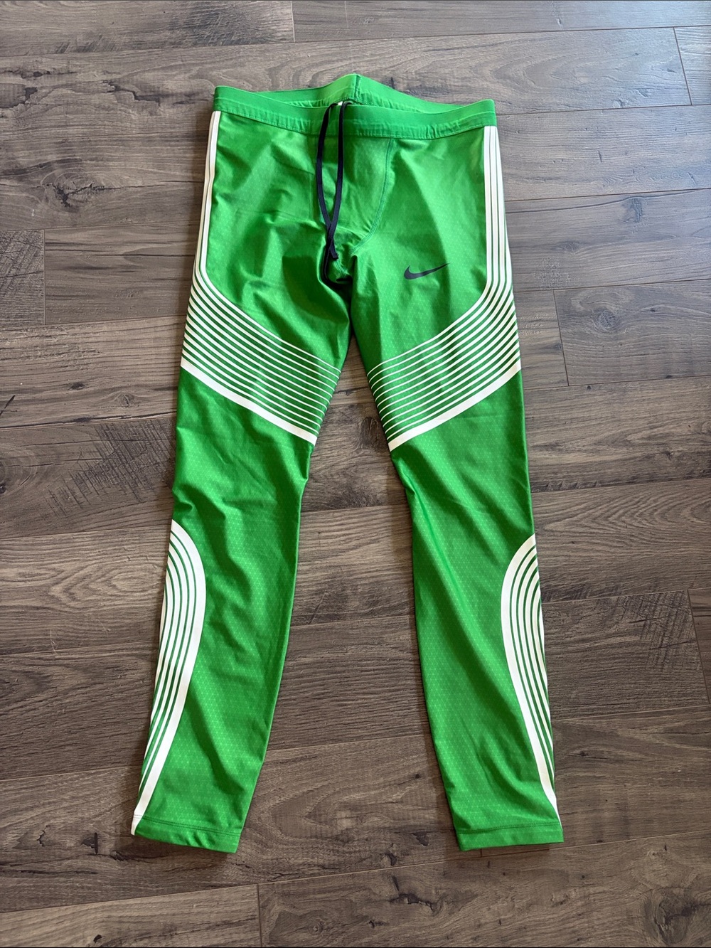 Oregon Ducks Nike Bright Green Leggings with White Stripe Detailing